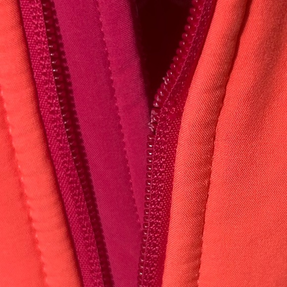 The North Face Women's Vibrant Orange and Pink Ski Jacket - Picture 4 of 16